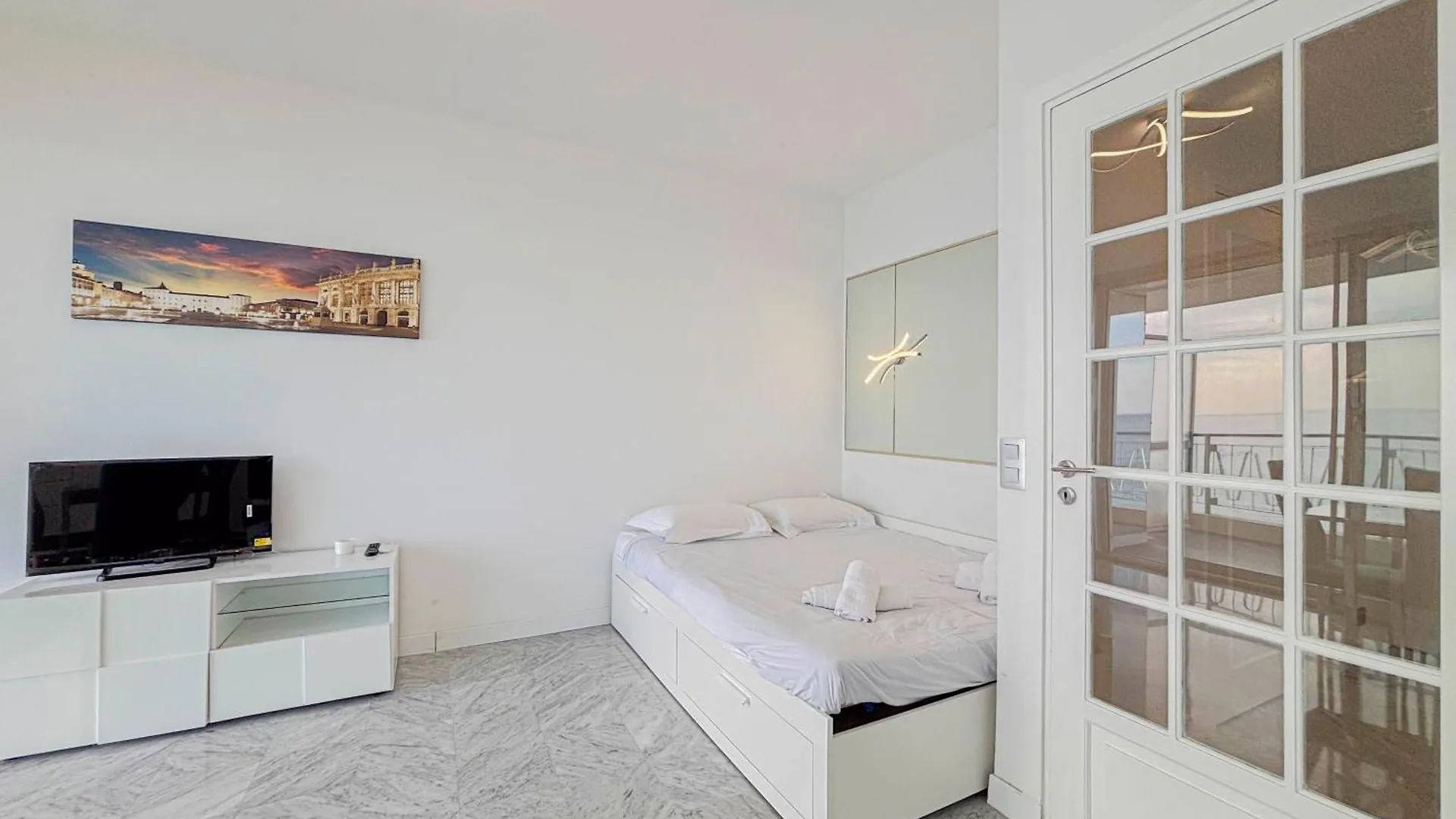 Promenade Des Anglais - Vue Mer, Ac, 2Pers Nice Apartamento